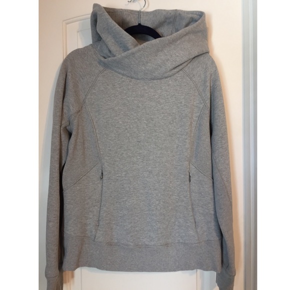 Lululemon Under Wraps Pullover - Picture 2 of 2